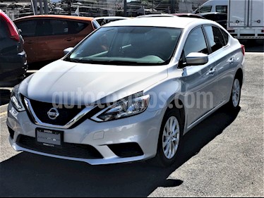 foto Nissan Sentra Sense usado (2018) color Plata precio $215,000