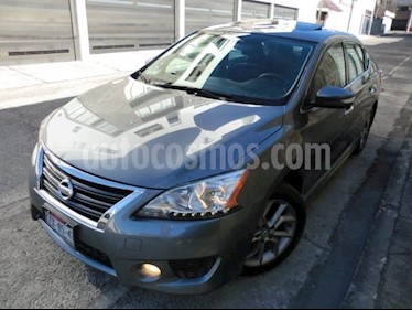 foto Nissan Sentra SR Aut NAVI usado (2016) color Gris Oxford precio $211,000