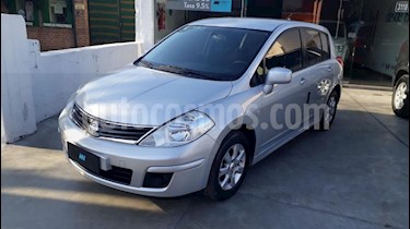 Foto venta Auto usado Nissan Tiida Hatchback Visia (2015) color Gris Claro precio $425.000