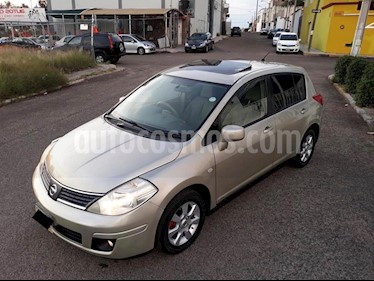 Nissan Tiida HB Premium usado (2007) color Bronce precio $89,500
