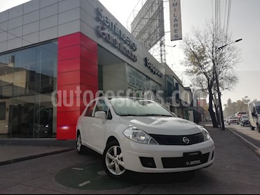 Foto venta Auto Seminuevo Nissan Tiida Sedan Advance (2015) color Blanco precio $155,000