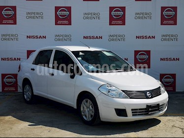 foto Nissan Tiida Sedan Drive usado (2016) color Blanco precio $135,000