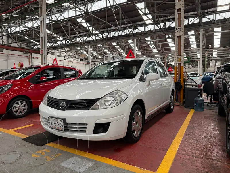Foto Nissan Tiida Sedan Sense usado (2015) color Blanco financiado en mensualidades(enganche $37,000 mensualidades desde $3,300)