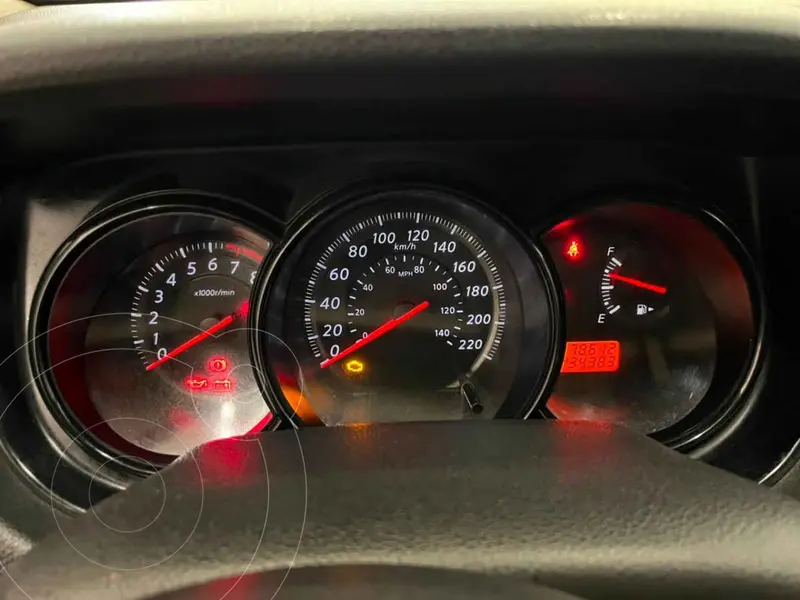 nissan tiida-sedan