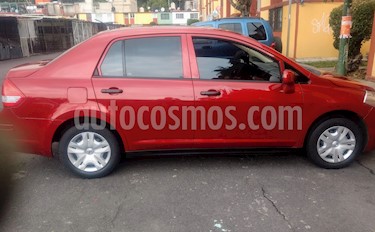 foto Nissan Tiida Sedan Custom Ac usado (2011) color Rojo Vivo precio $82,500