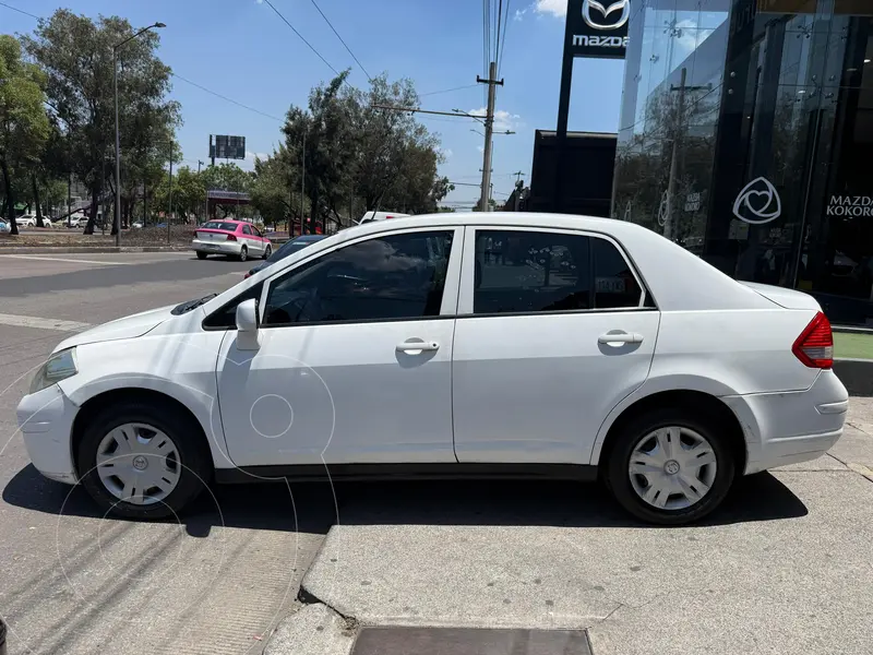 nissan tiida-sedan