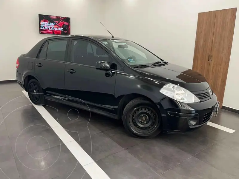 nissan tiida-sedan