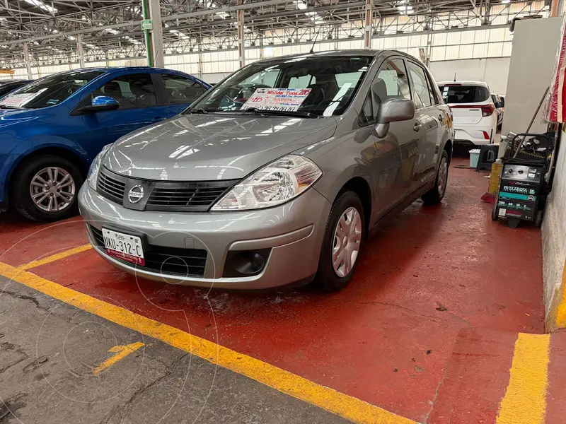 Foto Nissan Tiida Sedan Sense Aut usado (2015) color Plata precio $143,500