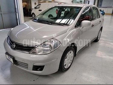 Nissan Tiida Sedan 4P CUSTOM AT A/AC. CD usado (2010) color Plata precio $100,000