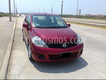 Nissan Tiida Sedan Advance Aut usado (2013) color Rojo precio $72,900