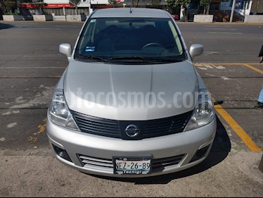 Foto Nissan Tiida Sedan Sense Aut usado (2018) color Plata precio $165,000