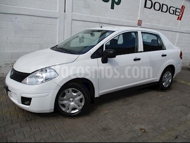 Foto Nissan Tiida Sedan 4p Sedan Drive L4/1.6 Man usado (2015) color Blanco precio $110,000