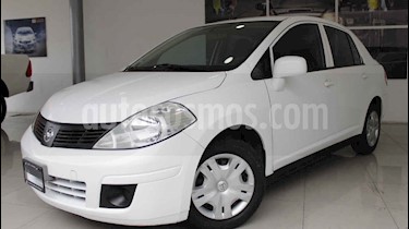 foto Nissan Tiida Sedan Sense Aut usado (2014) color Blanco precio $120,000