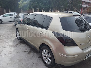 Nissan Tiida Tekna usado (2010) color Bronce precio $390.000