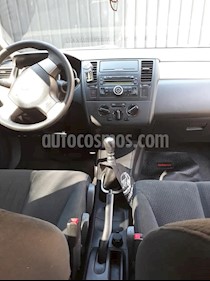 Nissan Tiida Visia usado (2011) color Gris precio $270.000