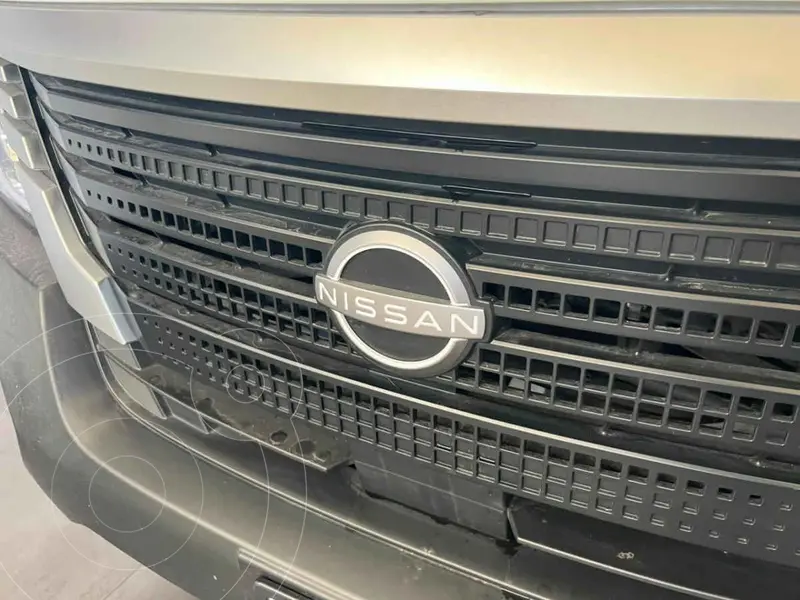 nissan urvan