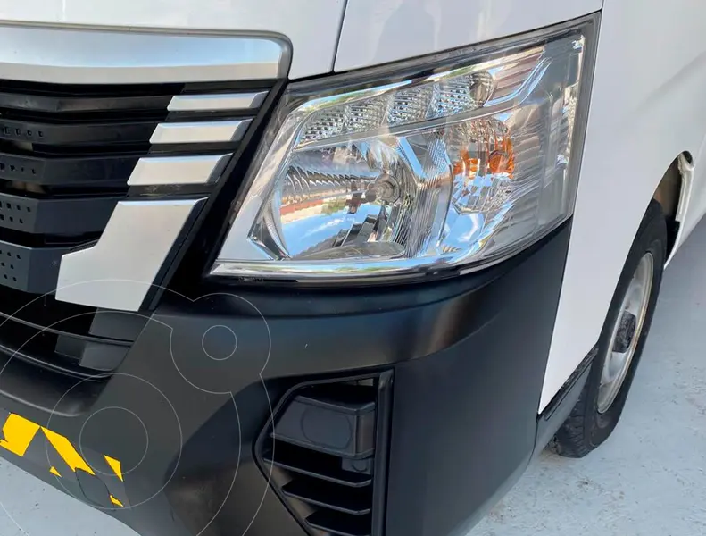 nissan urvan