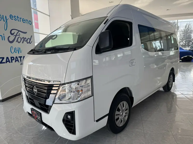 Foto Nissan Urvan 11 Pasajeros usado (2024) color Blanco precio $725,000