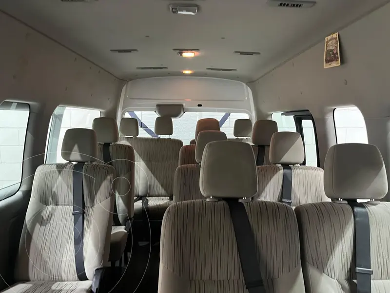 nissan urvan