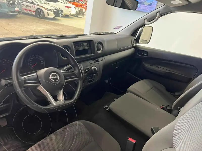 nissan urvan
