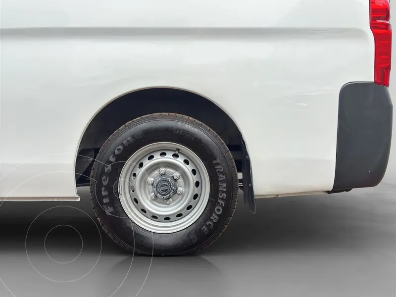 nissan urvan