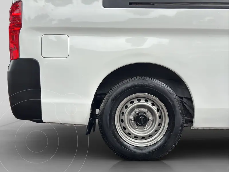 nissan urvan