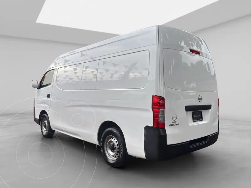 nissan urvan