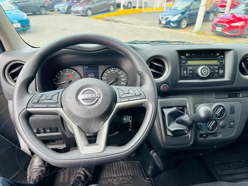 nissan urvan