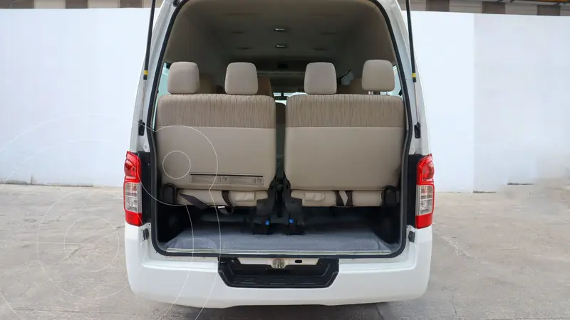 nissan urvan