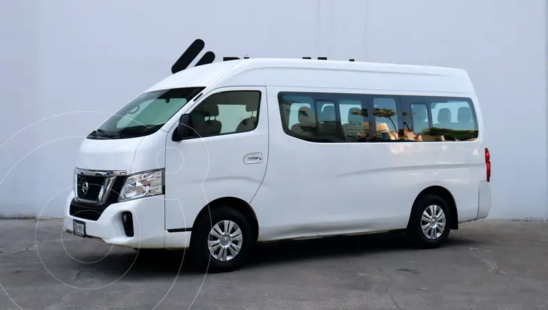 Foto Nissan Urvan 15 Pasajeros usado (2022) color Blanco precio $599,000