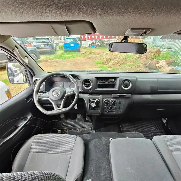 nissan urvan