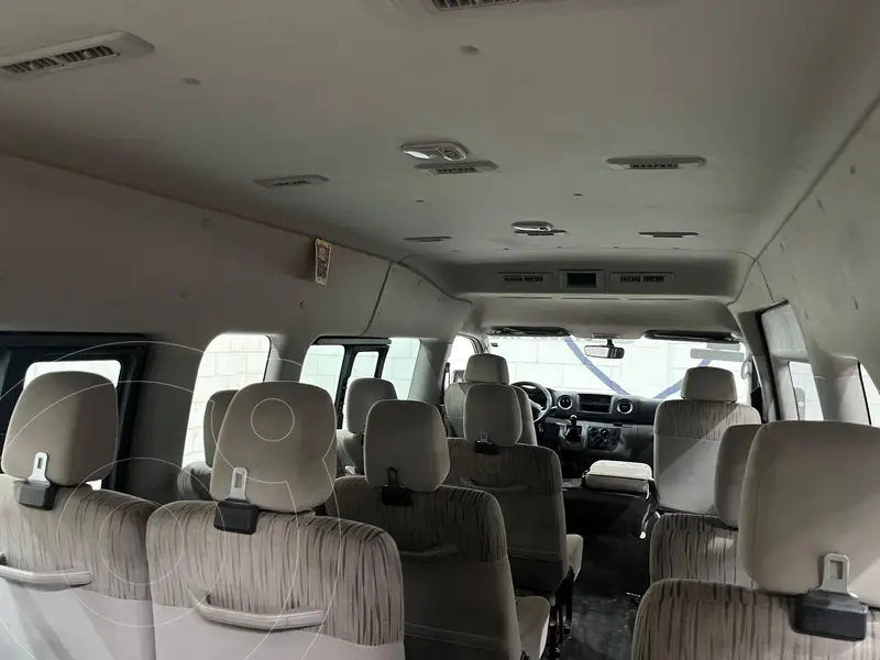 nissan urvan