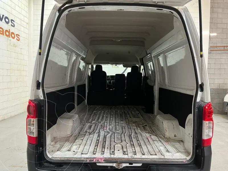 nissan urvan