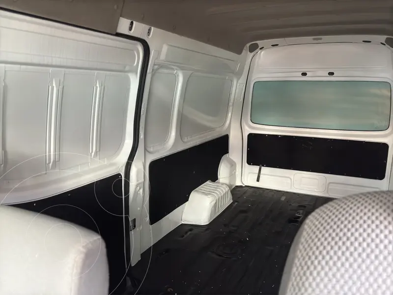 nissan urvan