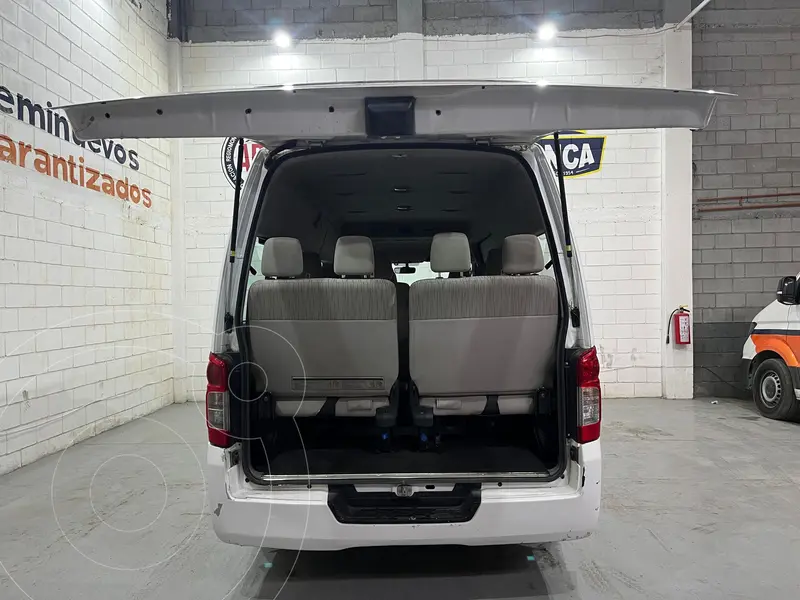 nissan urvan