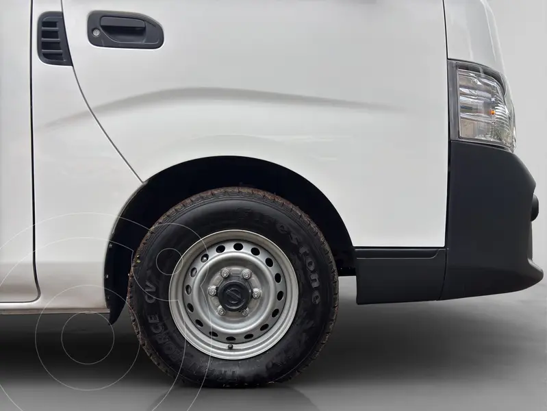 nissan urvan