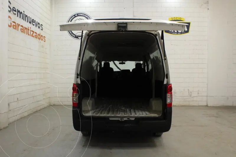 nissan urvan