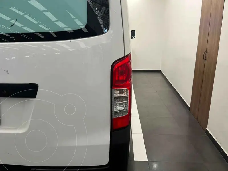 nissan urvan