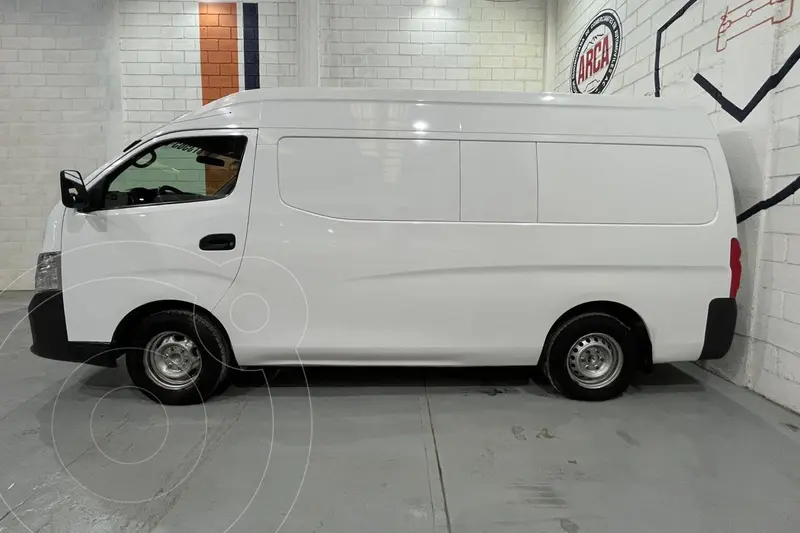nissan urvan