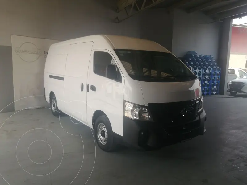 Foto Nissan Urvan Panel Amplia Aa usado (2022) color Blanco financiado en mensualidades(enganche $186,598 mensualidades desde $8,905)