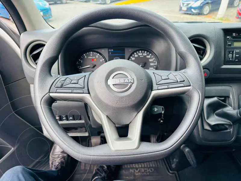 nissan urvan