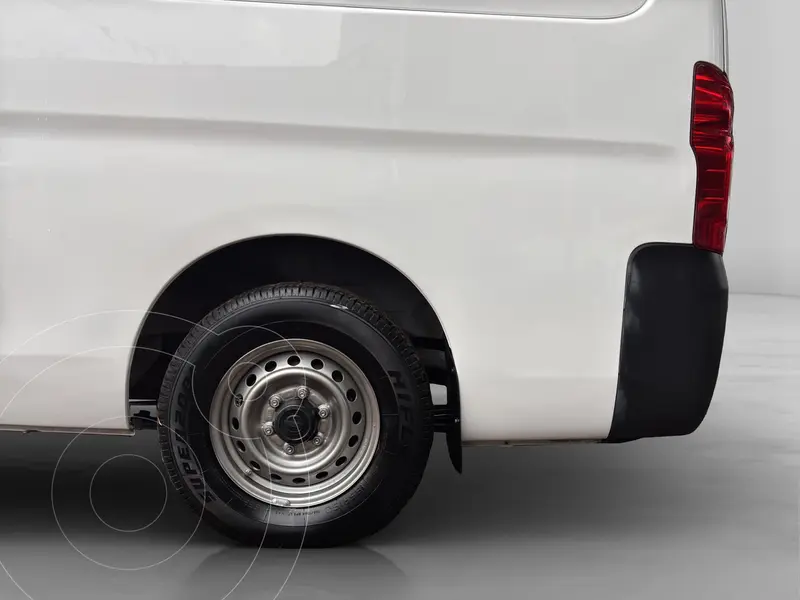nissan urvan