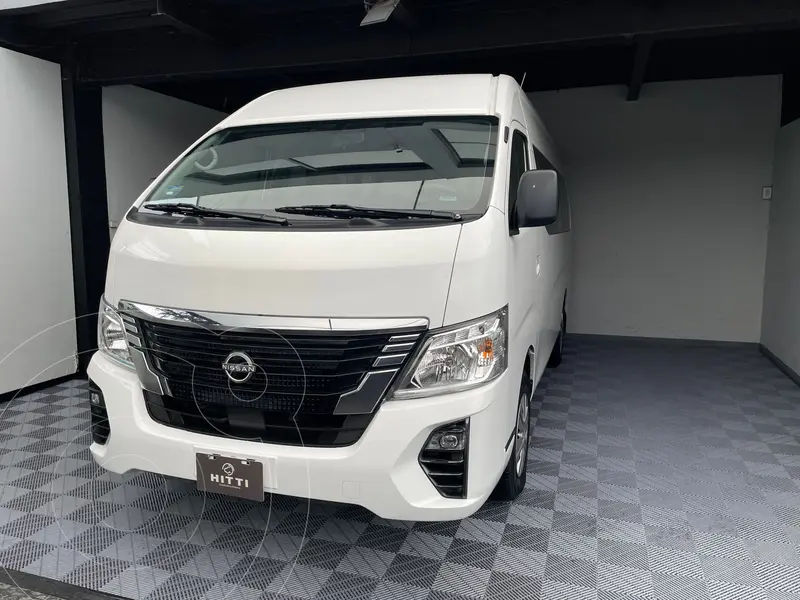 Foto Nissan Urvan 14 Pasajeros usado (2023) color Blanco precio $619,000