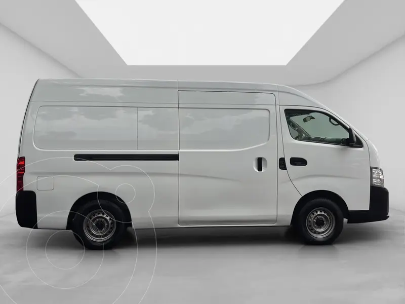 nissan urvan