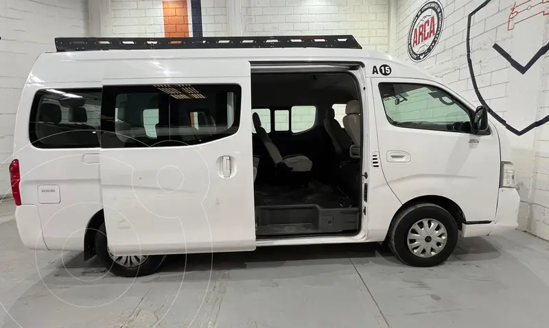 nissan urvan