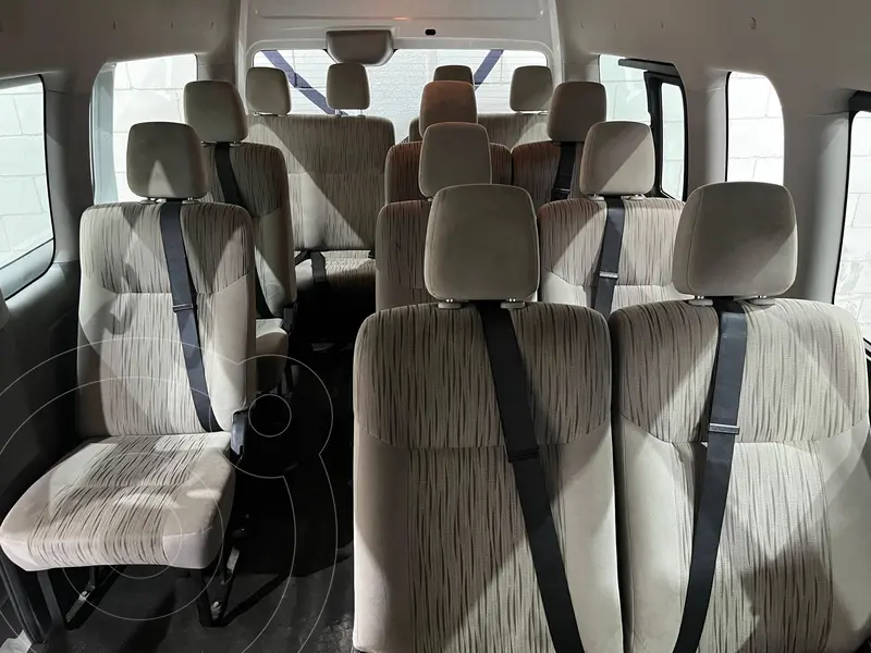 nissan urvan
