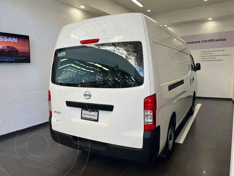 nissan urvan