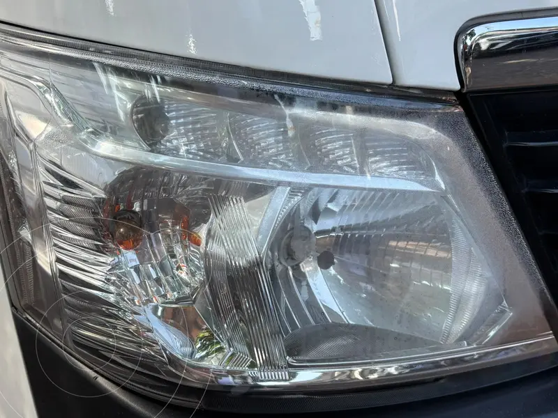 nissan urvan
