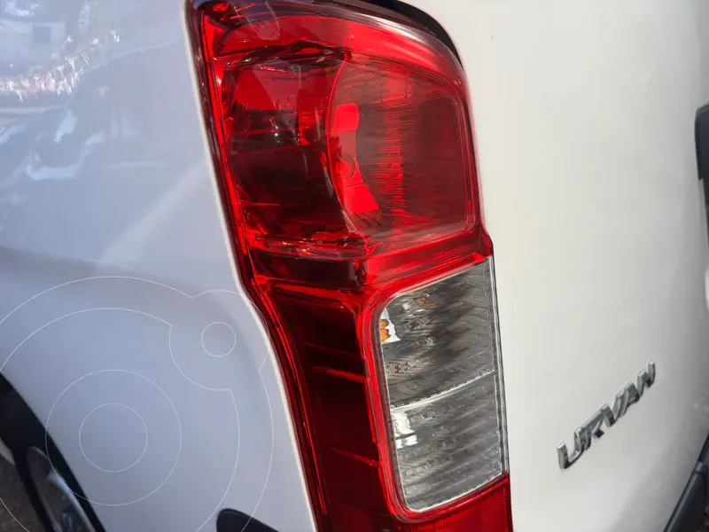 nissan urvan