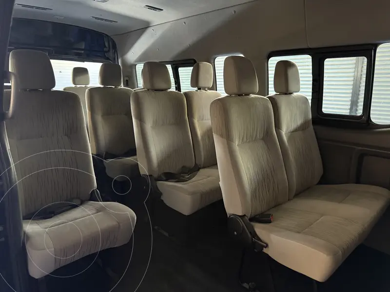 nissan urvan